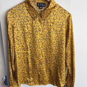 NWOT VEDA Western Style Yellow Star-Print Button-Up Shirt